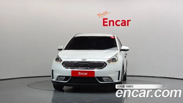 Kia Niro 2016 thumb 3