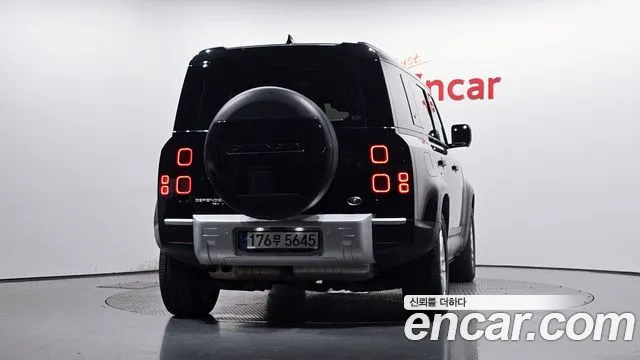 Land Rover Defender 2020 thumb 4