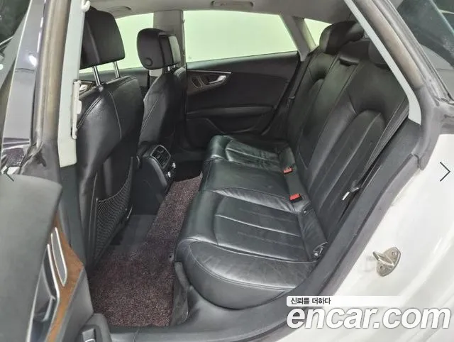 Audi A7 2012 thumb 6
