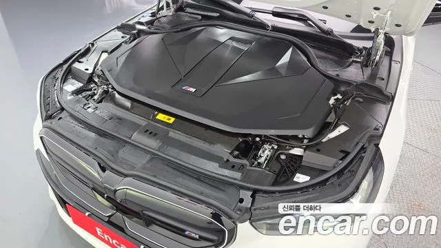 BMW i5 2024 thumb 6