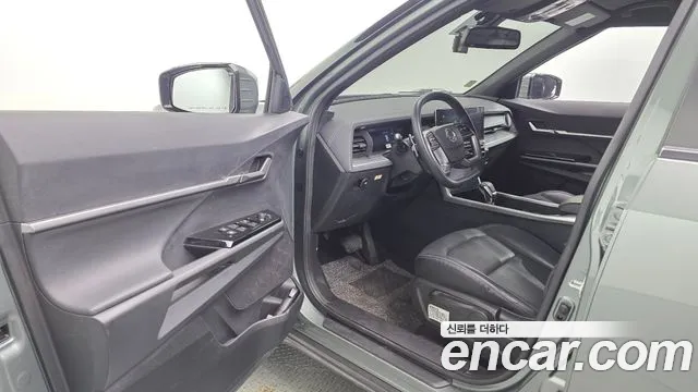 KG_Mobility_Ssangyong Torres 2023 thumb 10