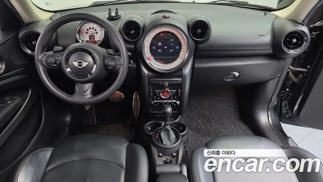 MINI Paceman 2013 thumb 7