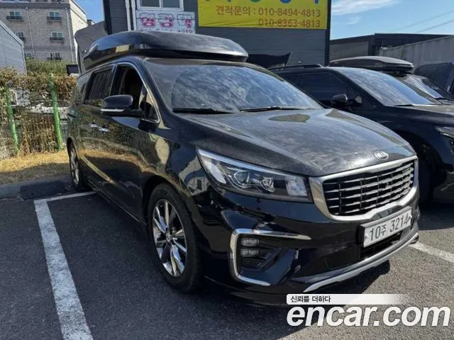 Kia Carnival 2019 thumb 2