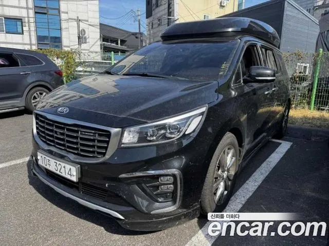 Kia Carnival 2019 thumb 3