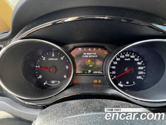 Kia Carnival 2019 thumb 7
