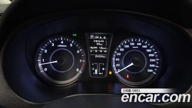 Hyundai Aslan 2015 thumb 8