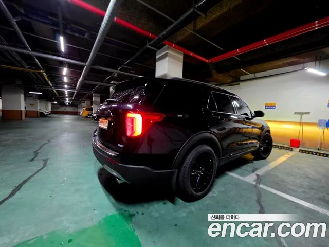 Ford Explorer 2020 thumb 5