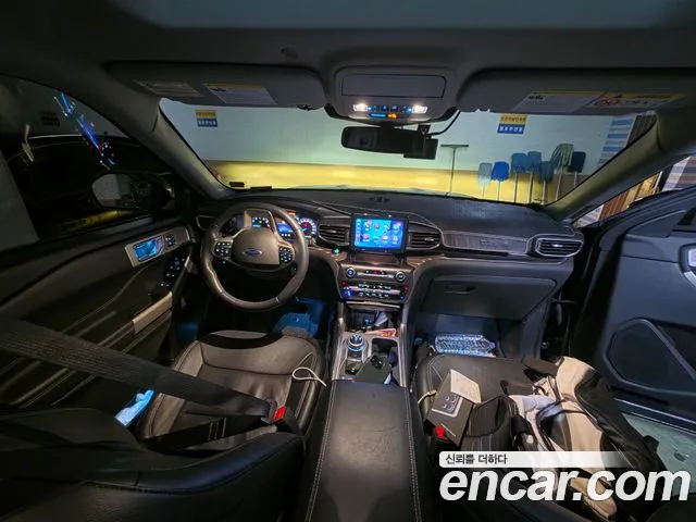 Ford Explorer 2020 thumb 7