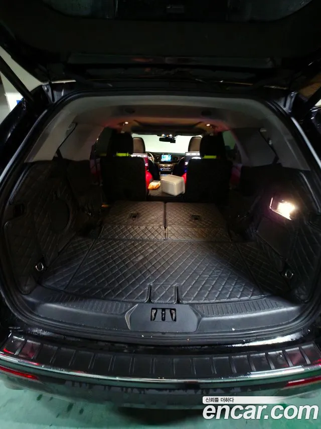 Ford Explorer 2020 thumb 9