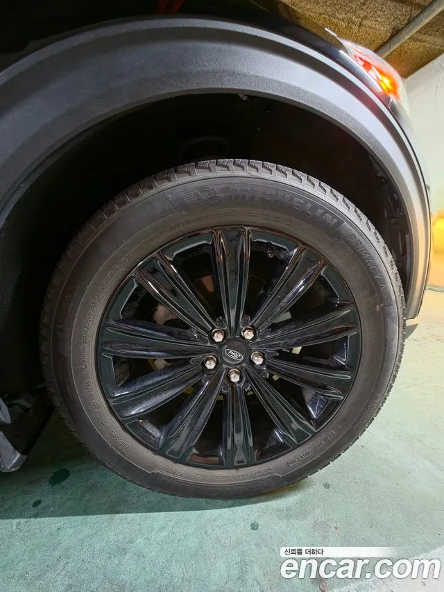 Ford Explorer 2020 thumb 12