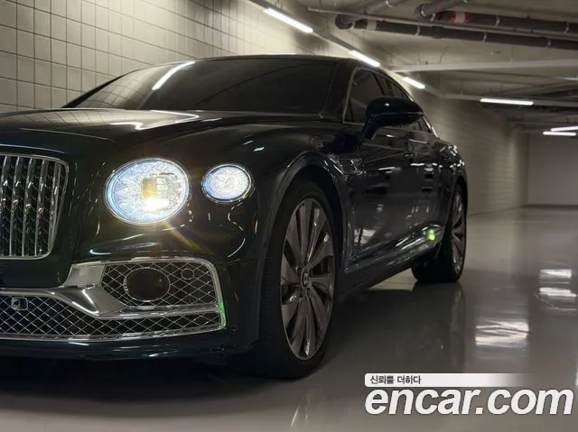 Bentley Flying Spur 2022 thumb 3