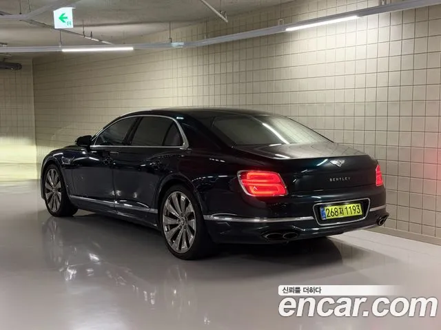 Bentley Flying Spur 2022 thumb 7