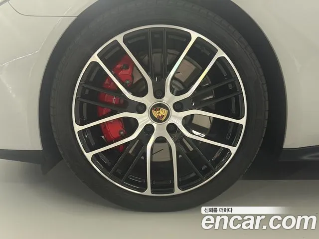 Porsche Panamera 2022 thumb 6