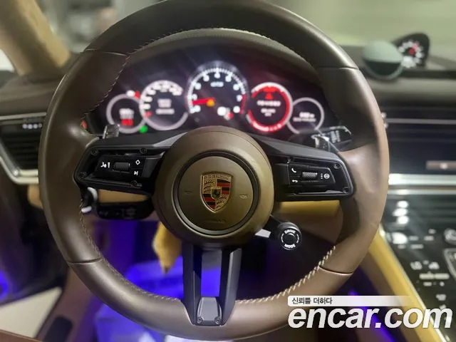 Porsche Panamera 2022 thumb 7