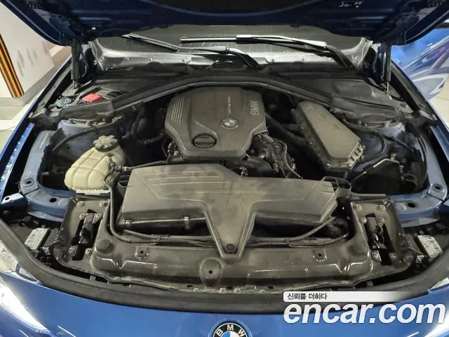 BMW 3-Series 2017 thumb 6