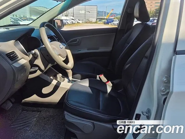 Kia Morning 2015 thumb 6