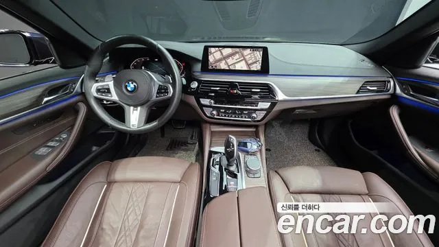 BMW 5-Series 2020 thumb 7