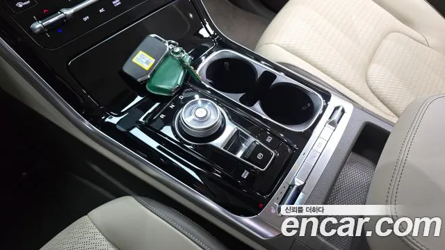 Kia Carnival 2023 thumb 9