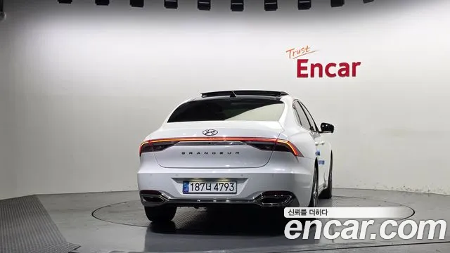 Hyundai Grandeur 2022 thumb 4