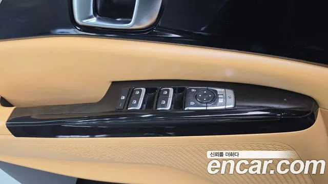 Kia Carnival 2021 thumb 11