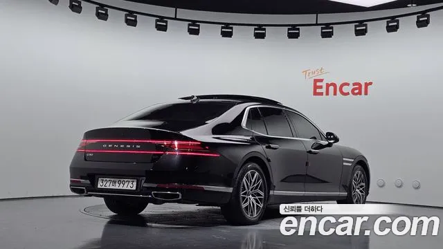 Genesis G90 2022 thumb 2