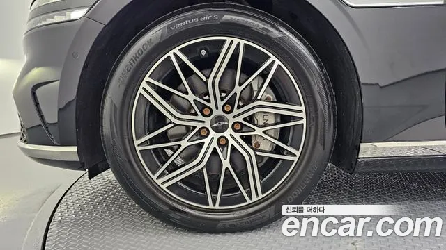 Genesis G90 2022 thumb 5