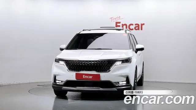 Kia Carnival 2023 thumb 3