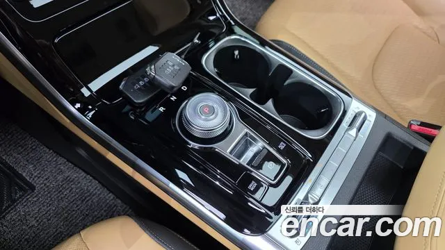 Kia Carnival 2023 thumb 9