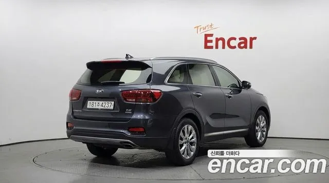 Kia Sorento 2018 thumb 2