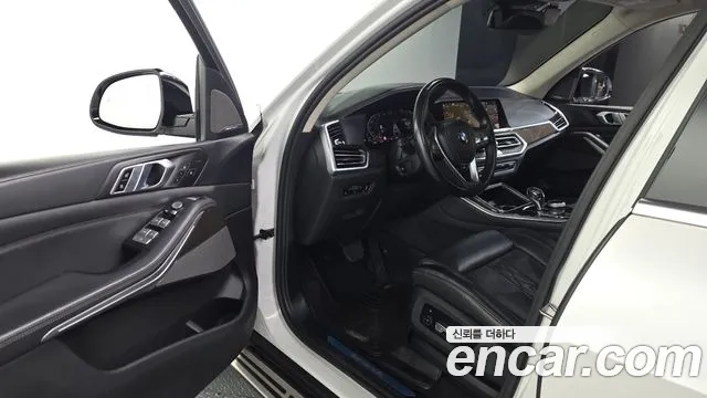 BMW X5 2021 thumb 10