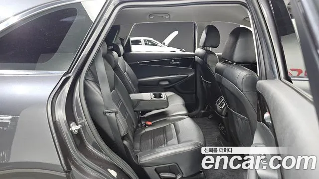 Kia Sorento 2018 thumb 11