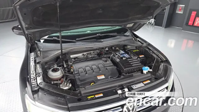 Volkswagen Tiguan 2019 thumb 6