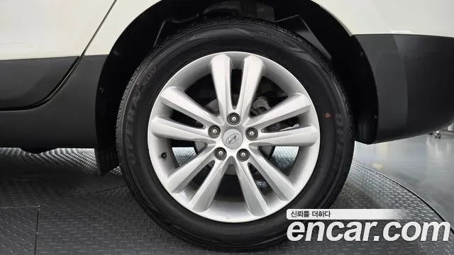 Hyundai Tucson 2010 thumb 5