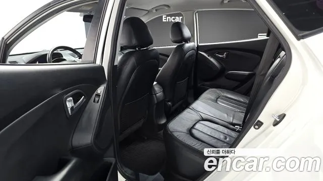 Hyundai Tucson 2010 thumb 11