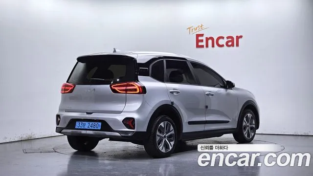 Kia Niro 2022 thumb 2