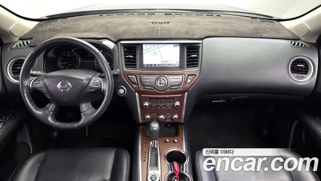 Nissan Pathfinder 2018 thumb 7