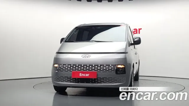 Hyundai Staria 2022 thumb 3