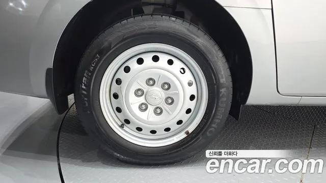 Hyundai Staria 2022 thumb 5