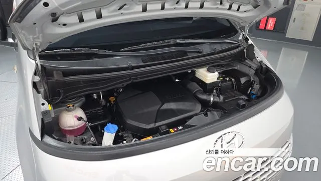 Hyundai Staria 2022 thumb 6