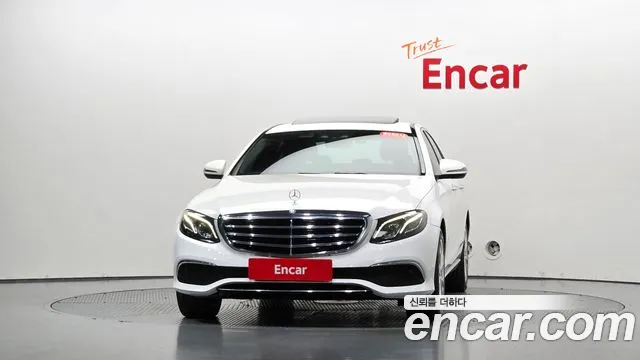Mercedes-Benz E-Класс 2017 thumb 2