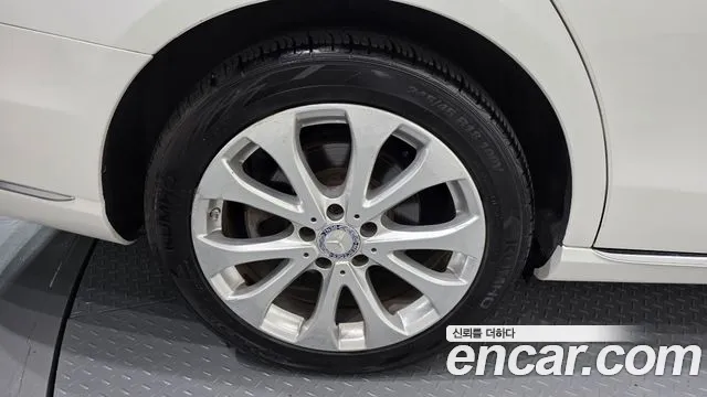 Mercedes-Benz E-Класс 2017 thumb 4