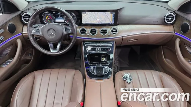 Mercedes-Benz E-Класс 2017 thumb 6