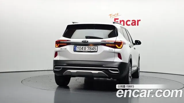 Kia Seltos 2020 thumb 4