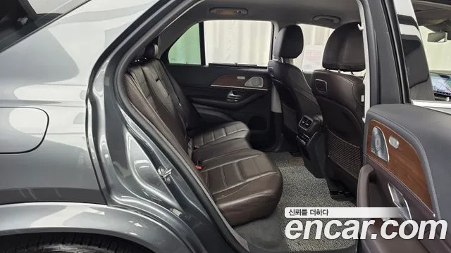 Mercedes-Benz GLE 2019 thumb 12