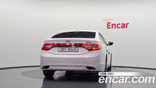 Hyundai Grandeur 2014 thumb 3