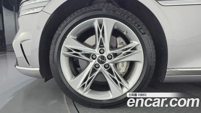 Genesis G90 2022 thumb 5