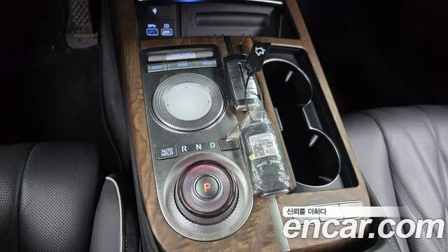 Genesis G80 2022 thumb 8