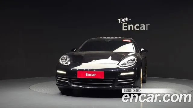 Porsche Panamera 2016 thumb 2