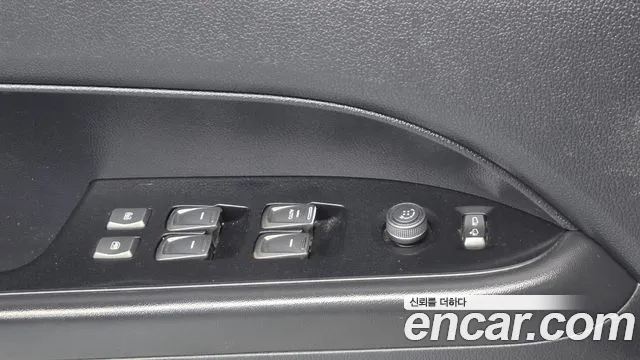KG_Mobility_Ssangyong Rexton 2022 thumb 11