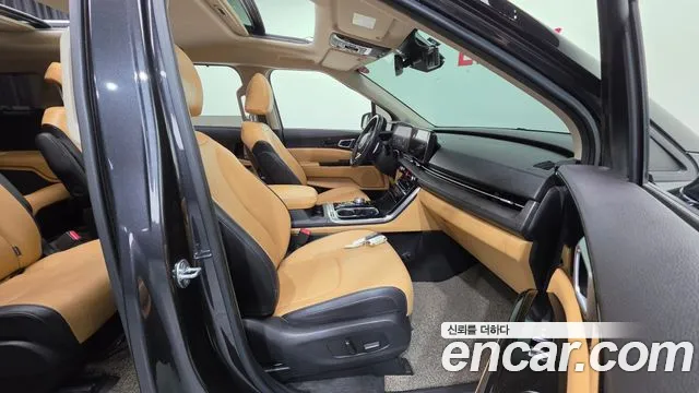 Kia Carnival 2022 thumb 10
